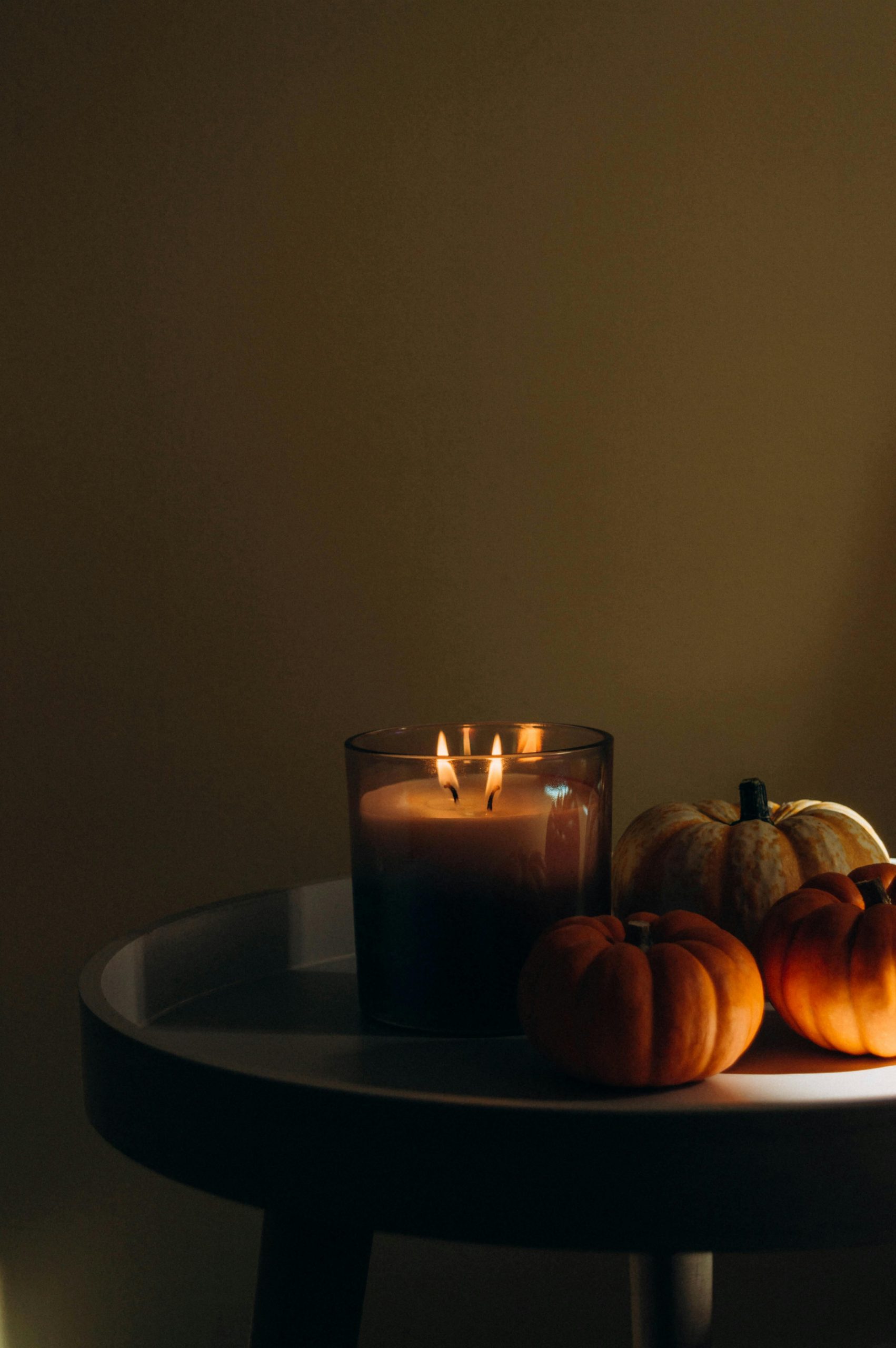 10 Candle Scents for Fall 2024